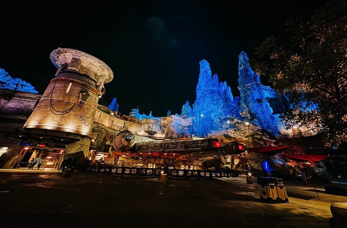 Star Wars: Galaxy's Edge at night at Disney's Hollywood Studios